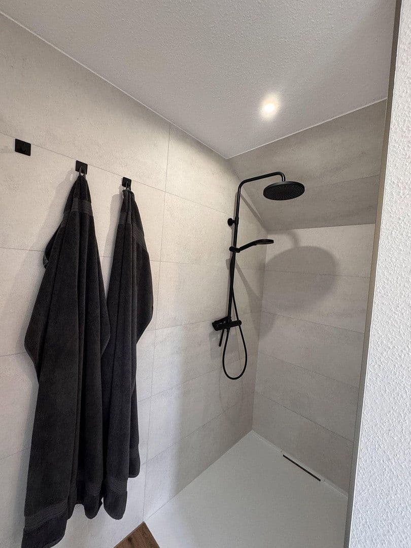 Predaj domu 178 m², pozemok 1.683 m², Mellenthin, Meklenbursko-Predpomoransko Predaj domu 178 m², pozemok 1.683 m², Mellenthin, Meklenbursko-Predpomoransko