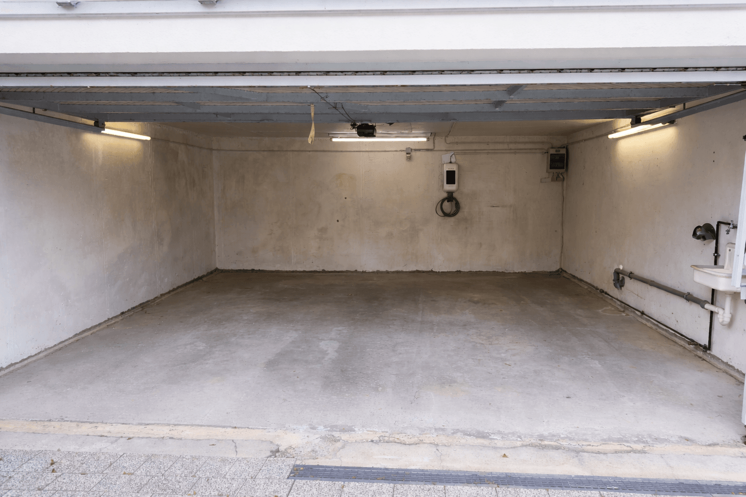 Predaj domu 225 m², pozemok 503 m², Großbottwar, Bádensko-Wurttembersko Predaj domu 225 m², pozemok 503 m², Großbottwar, Bádensko-Wurttembersko
