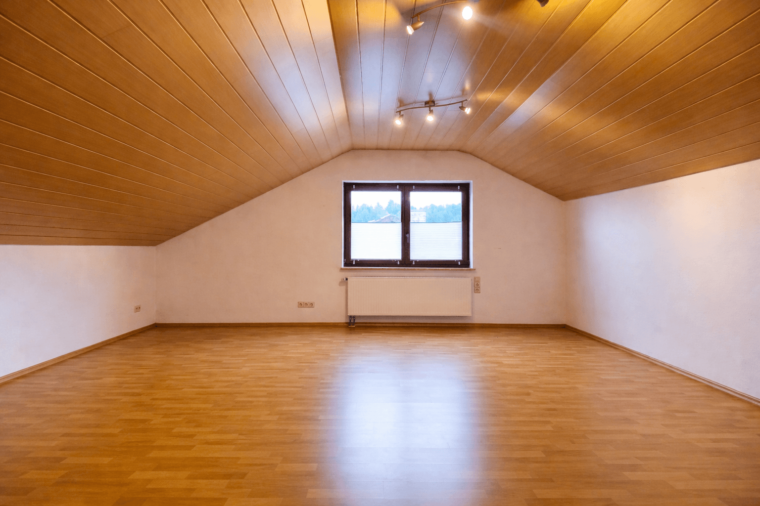 Predaj domu 225 m², pozemok 503 m², Großbottwar, Bádensko-Wurttembersko Predaj domu 225 m², pozemok 503 m², Großbottwar, Bádensko-Wurttembersko
