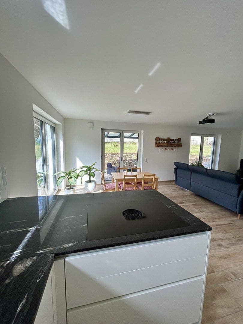 Predaj domu 120 m², pozemok 860 m², Gornau, Sasko Predaj domu 120 m², pozemok 860 m², Gornau, Sasko
