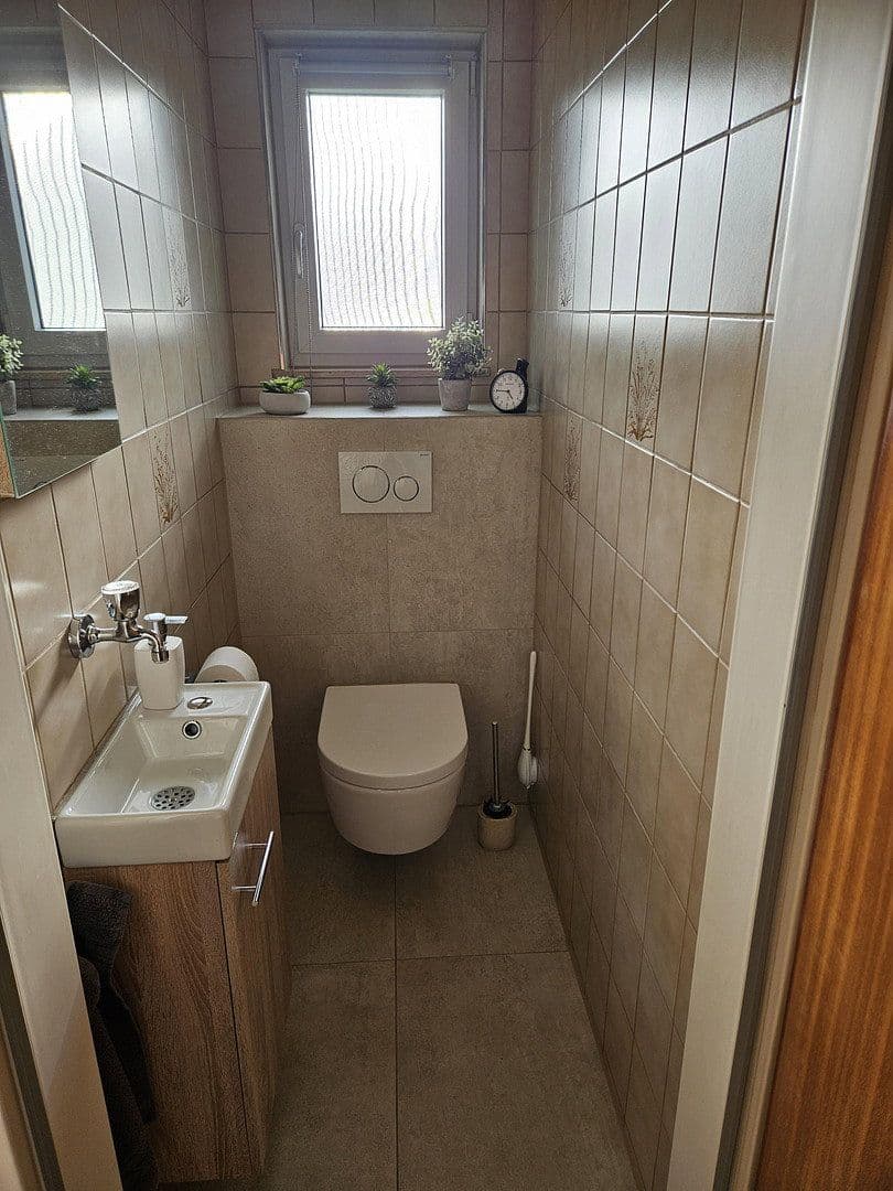 Predaj domu 295 m², pozemok 1.365 m², Austr. 9, Offenau, Bádensko-Wurttembersko Predaj domu 295 m², pozemok 1.365 m², Austr. 9, Offenau, Bádensko-Wurttembersko