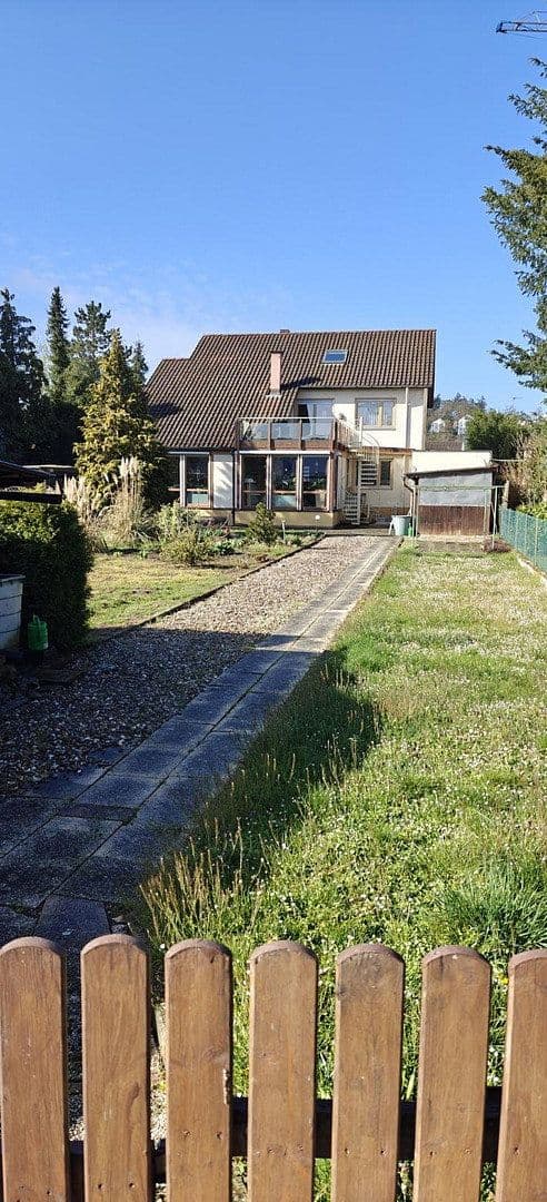 Predaj domu 295 m², pozemok 1.365 m², Austr. 9, Offenau, Bádensko-Wurttembersko Predaj domu 295 m², pozemok 1.365 m², Austr. 9, Offenau, Bádensko-Wurttembersko