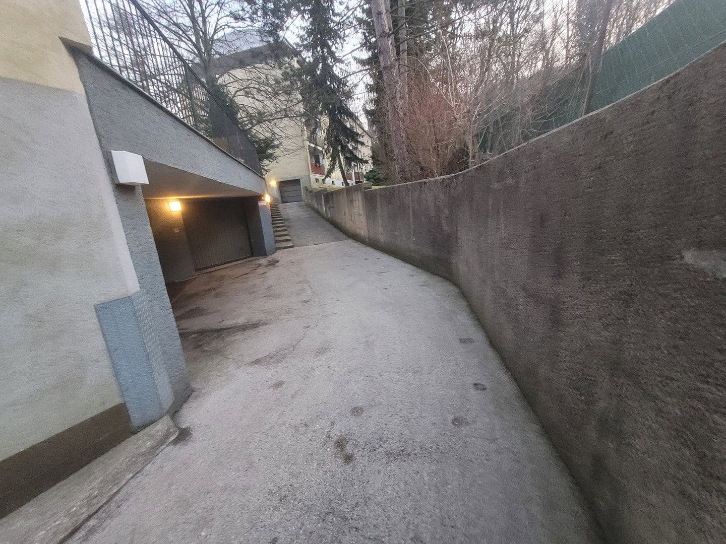 Prenájom garáže 12 m², Neuwaldegger Straße 41, Wien, Viedeň Prenájom garáže 12 m², Neuwaldegger Straße 41, Wien, Viedeň
