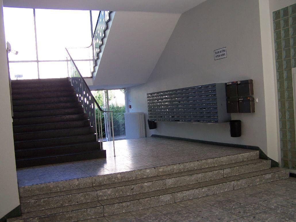 Prenájom bytu 13 m², Suarezstr. 15-17, Berlin, Berlín Prenájom bytu 13 m², Suarezstr. 15-17, Berlin, Berlín