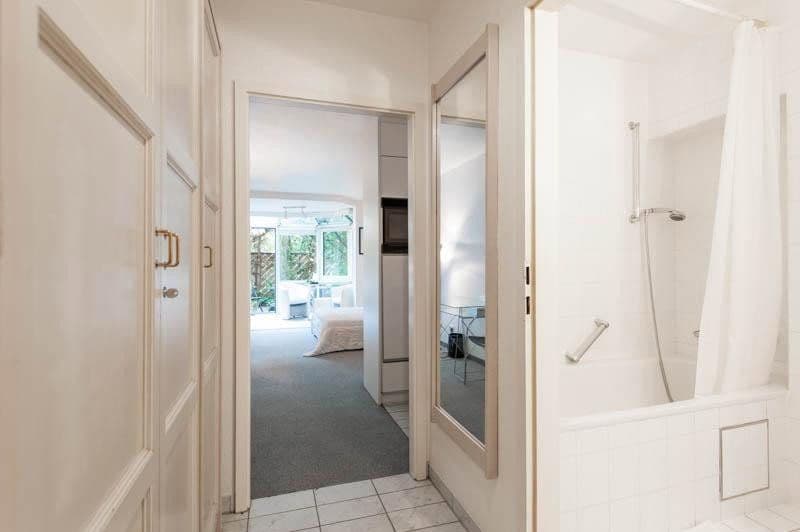 Prenájom bytu 1-izbový 38 m², Liebigstr. 20 A, München, Bavorsko Prenájom bytu 1-izbový 38 m², Liebigstr. 20 A, München, Bavorsko