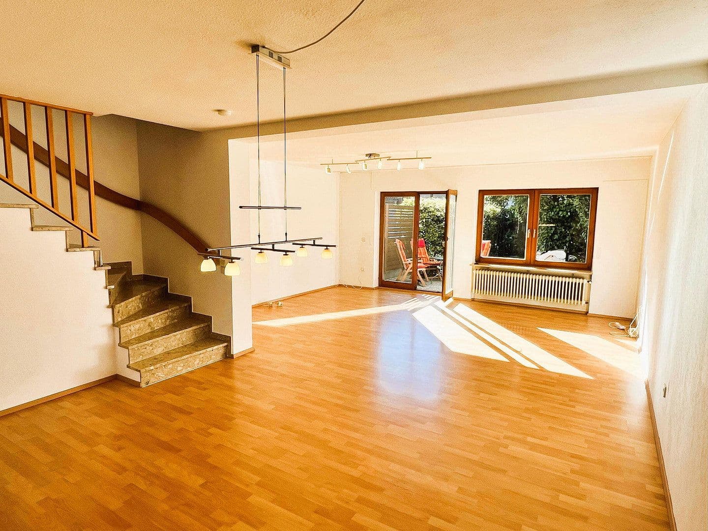 Predaj domu 151 m², pozemok 212 m², Schorndorf, Bádensko-Wurttembersko Predaj domu 151 m², pozemok 212 m², Schorndorf, Bádensko-Wurttembersko