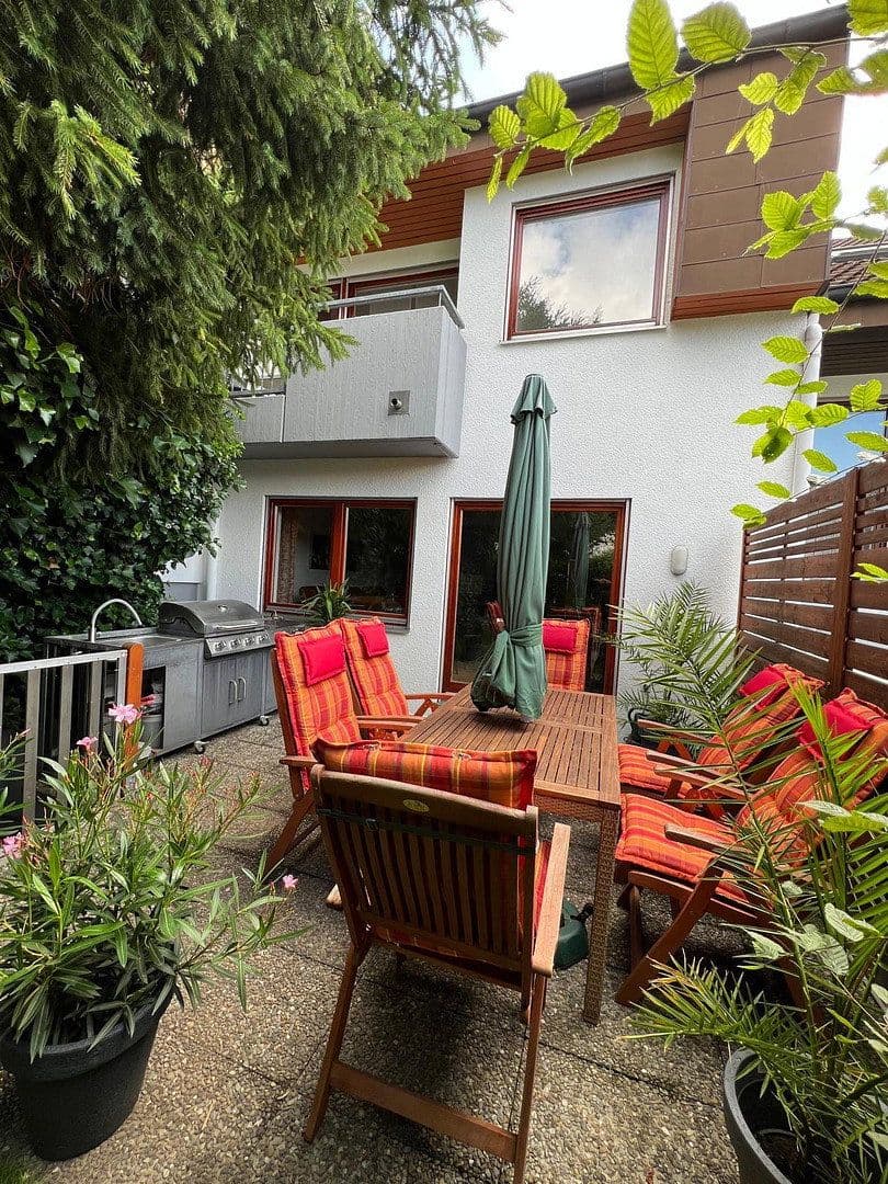 Predaj domu 151 m², pozemok 212 m², Schorndorf, Bádensko-Wurttembersko Predaj domu 151 m², pozemok 212 m², Schorndorf, Bádensko-Wurttembersko
