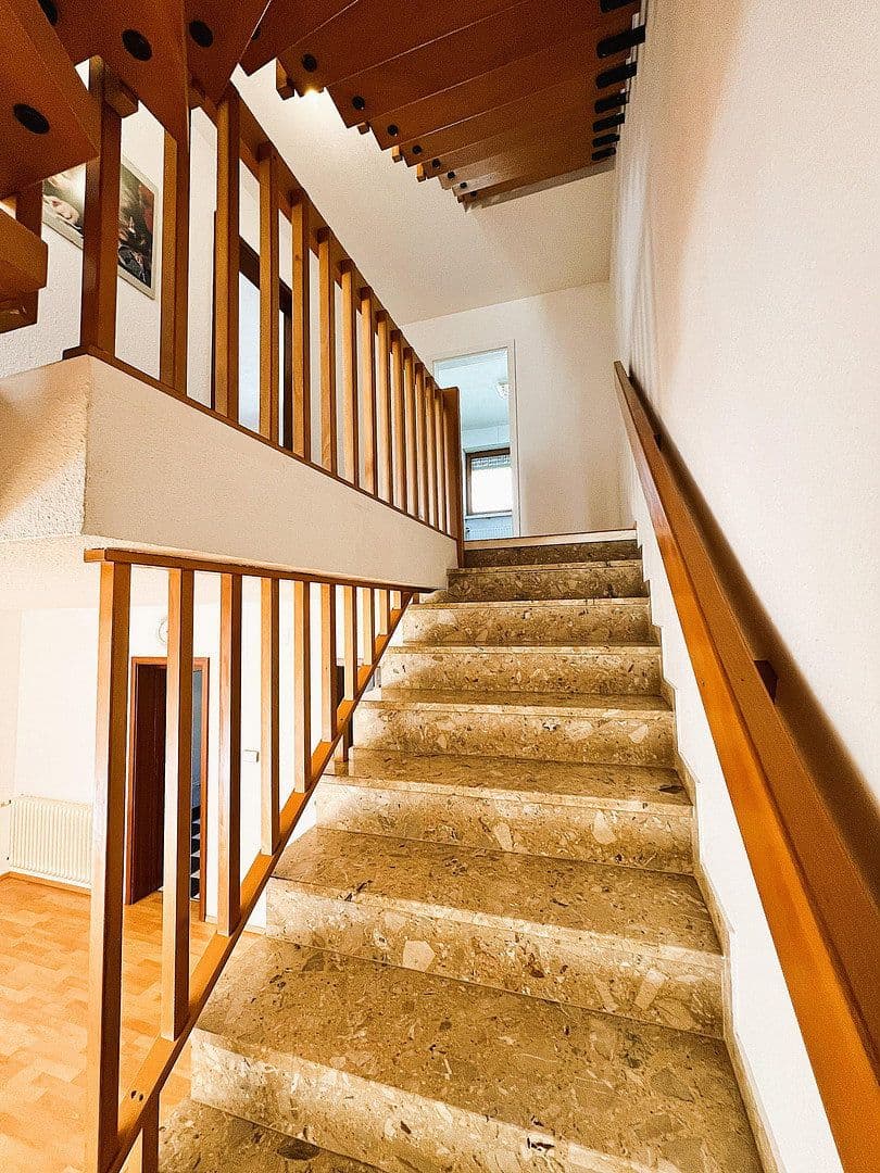 Predaj domu 151 m², pozemok 212 m², Schorndorf, Bádensko-Wurttembersko Predaj domu 151 m², pozemok 212 m², Schorndorf, Bádensko-Wurttembersko