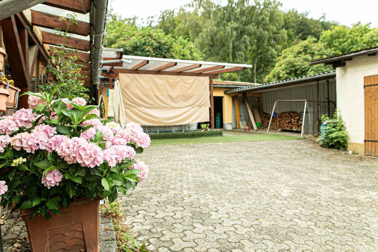 Predaj pozemku 67.115 m², Maxsain, Porýnie-Falcko Predaj pozemku 67.115 m², Maxsain, Porýnie-Falcko