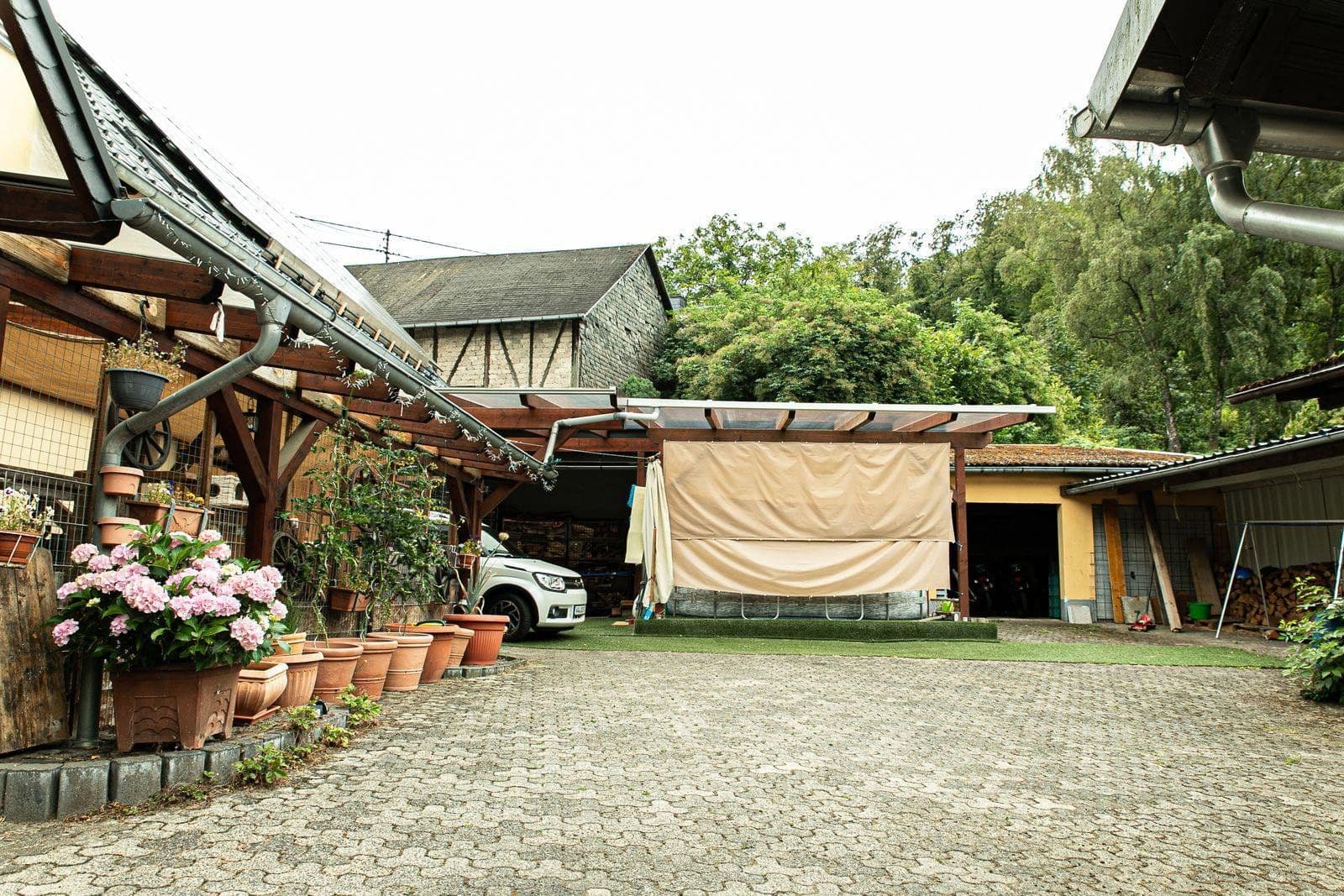 Predaj pozemku 67.115 m², Maxsain, Porýnie-Falcko Predaj pozemku 67.115 m², Maxsain, Porýnie-Falcko