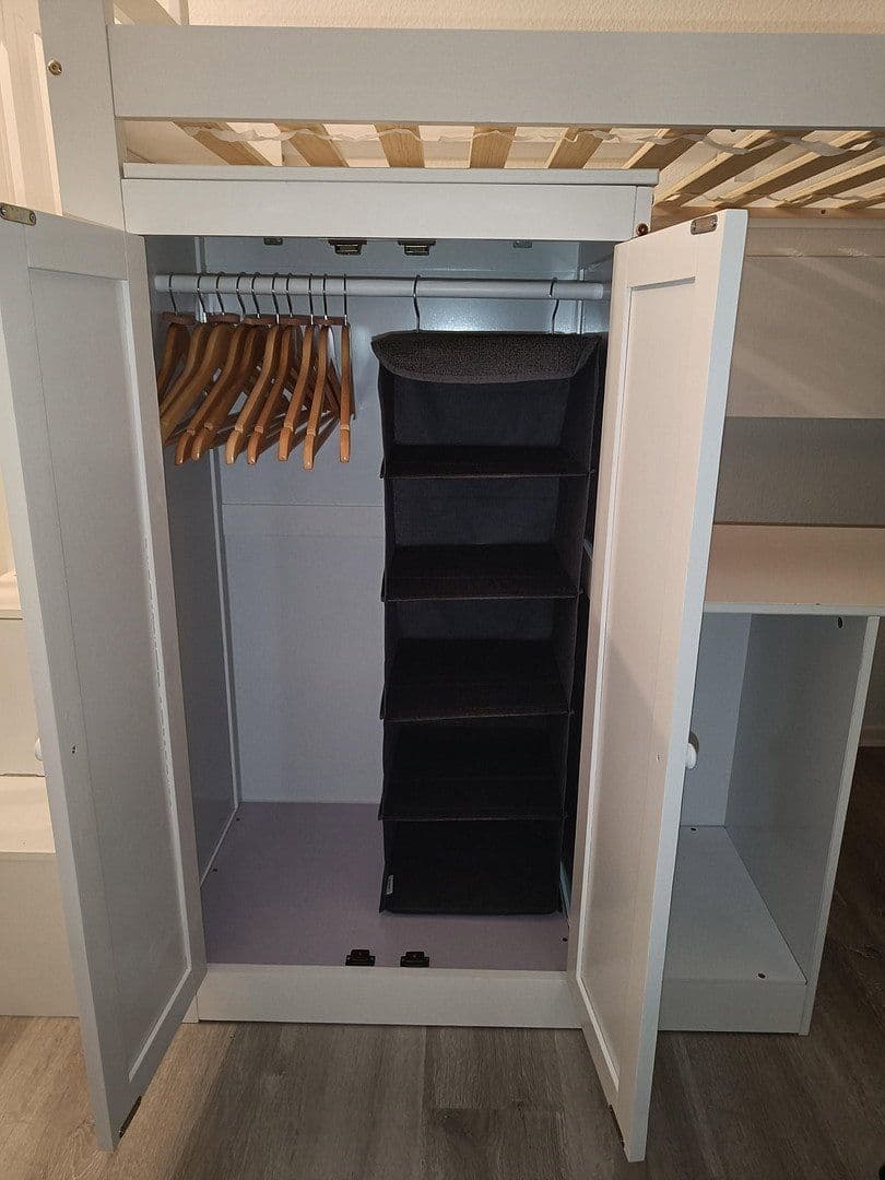 Prenájom bytu 1-izbový 20 m², Berhard-Feilchenfeld-Straße 13, Köln-Zollstock, Severné Porýnie - Westfálsko Prenájom bytu 1-izbový 20 m², Berhard-Feilchenfeld-Straße 13, Köln-Zollstock, Severné Porýnie - Westfálsko