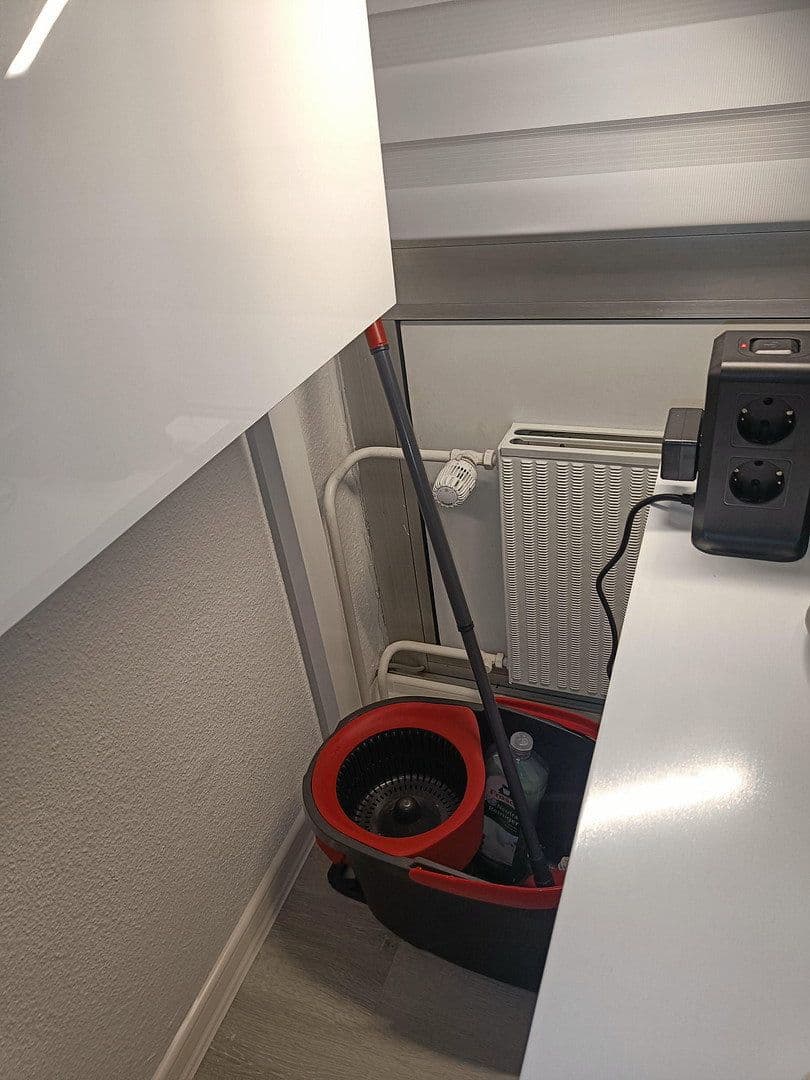 Prenájom bytu 1-izbový 20 m², Berhard-Feilchenfeld-Straße 13, Köln-Zollstock, Severné Porýnie - Westfálsko Prenájom bytu 1-izbový 20 m², Berhard-Feilchenfeld-Straße 13, Köln-Zollstock, Severné Porýnie - Westfálsko