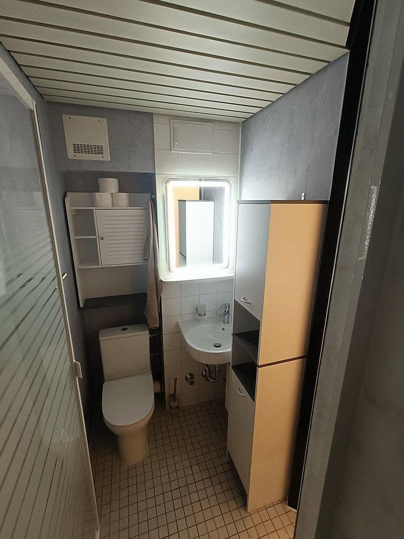 Prenájom bytu 1-izbový 20 m², Berhard-Feilchenfeld-Straße 13, Köln-Zollstock, Severné Porýnie - Westfálsko Prenájom bytu 1-izbový 20 m², Berhard-Feilchenfeld-Straße 13, Köln-Zollstock, Severné Porýnie - Westfálsko