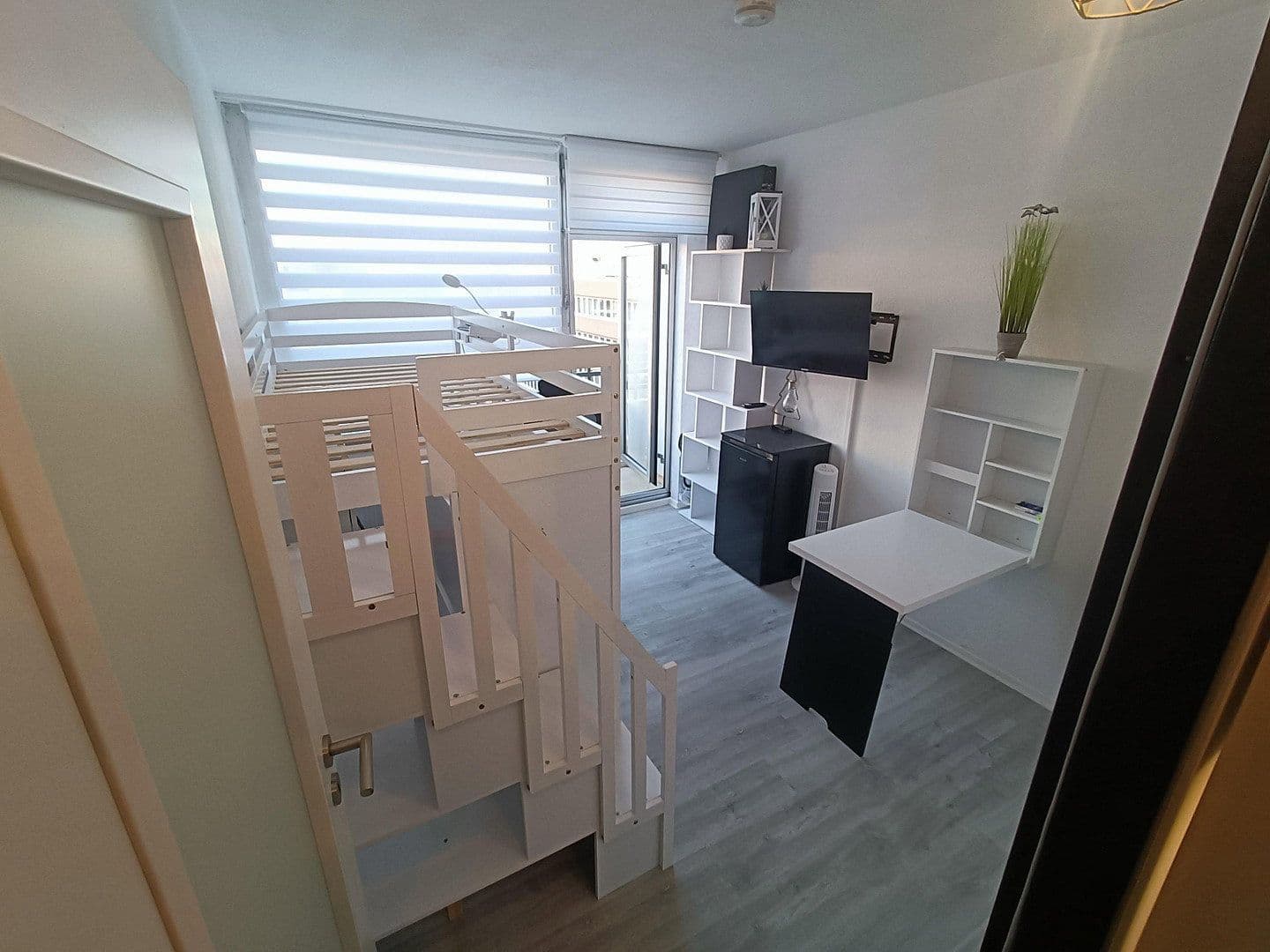 Prenájom bytu 1-izbový 20 m², Berhard-Feilchenfeld-Straße 13, Köln-Zollstock, Severné Porýnie - Westfálsko Prenájom bytu 1-izbový 20 m², Berhard-Feilchenfeld-Straße 13, Köln-Zollstock, Severné Porýnie - Westfálsko