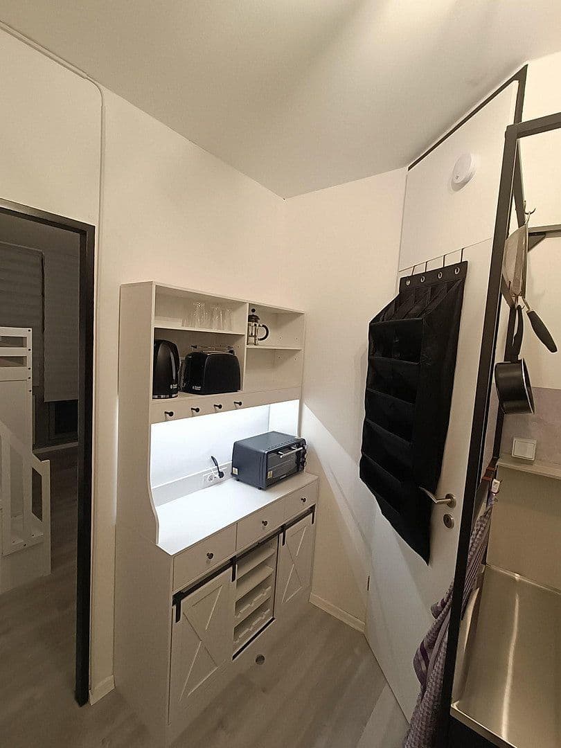 Prenájom bytu 1-izbový 20 m², Berhard-Feilchenfeld-Straße 13, Köln-Zollstock, Severné Porýnie - Westfálsko Prenájom bytu 1-izbový 20 m², Berhard-Feilchenfeld-Straße 13, Köln-Zollstock, Severné Porýnie - Westfálsko
