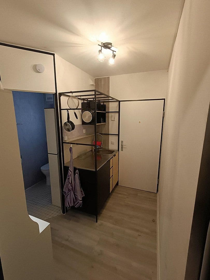 Prenájom bytu 1-izbový 20 m², Berhard-Feilchenfeld-Straße 13, Köln-Zollstock, Severné Porýnie - Westfálsko Prenájom bytu 1-izbový 20 m², Berhard-Feilchenfeld-Straße 13, Köln-Zollstock, Severné Porýnie - Westfálsko