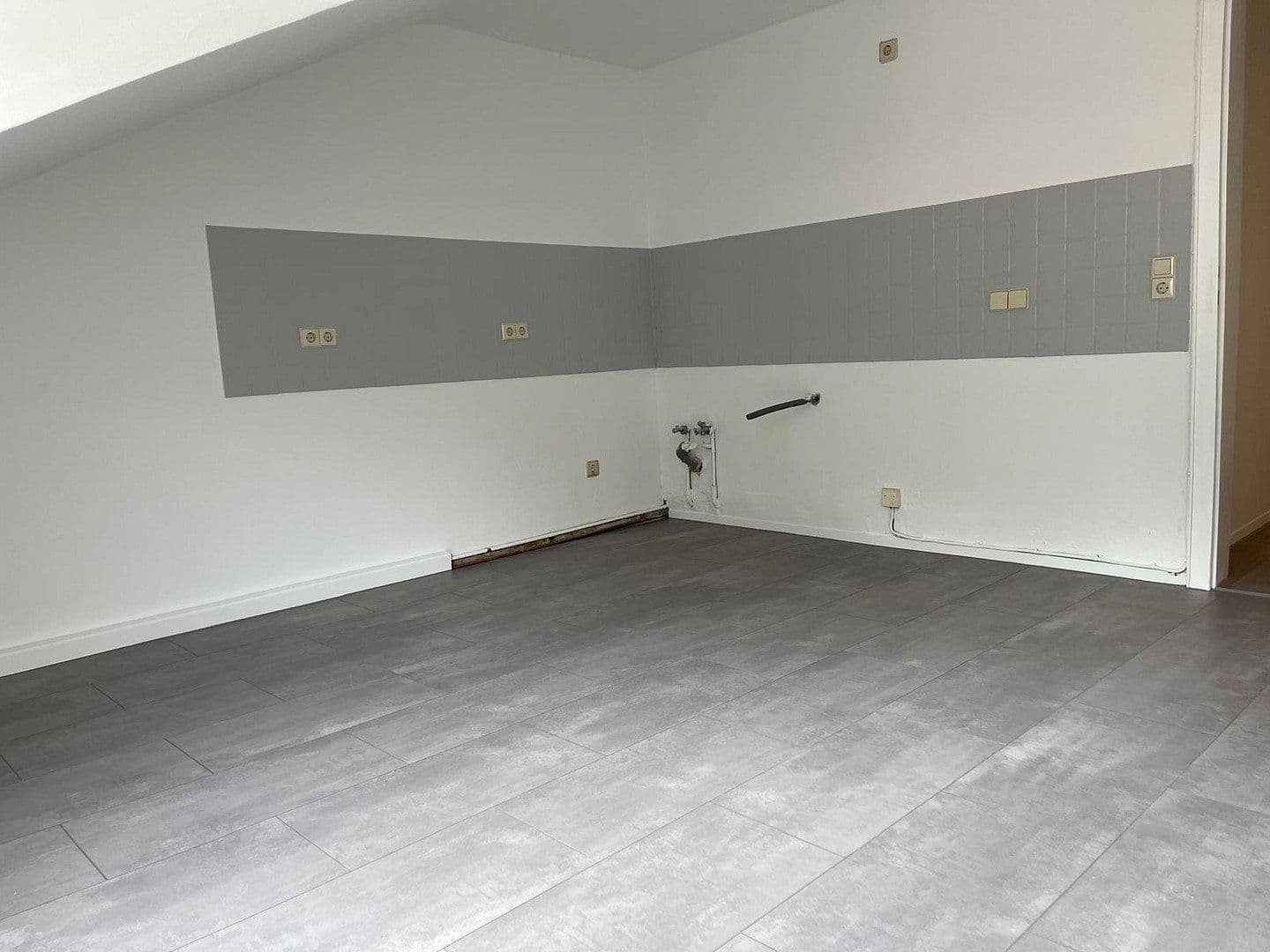 Prenájom bytu 2-izbový 56 m², Kaiser-Friedrichstr. 32, Pforzheim, Bádensko-Wurttembersko Prenájom bytu 2-izbový 56 m², Kaiser-Friedrichstr. 32, Pforzheim, Bádensko-Wurttembersko