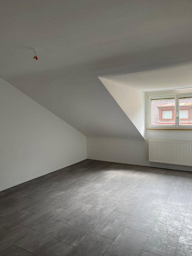 Prenájom bytu 2-izbový 56 m², Kaiser-Friedrichstr. 32, Pforzheim, Bádensko-Wurttembersko Prenájom bytu 2-izbový 56 m², Kaiser-Friedrichstr. 32, Pforzheim, Bádensko-Wurttembersko