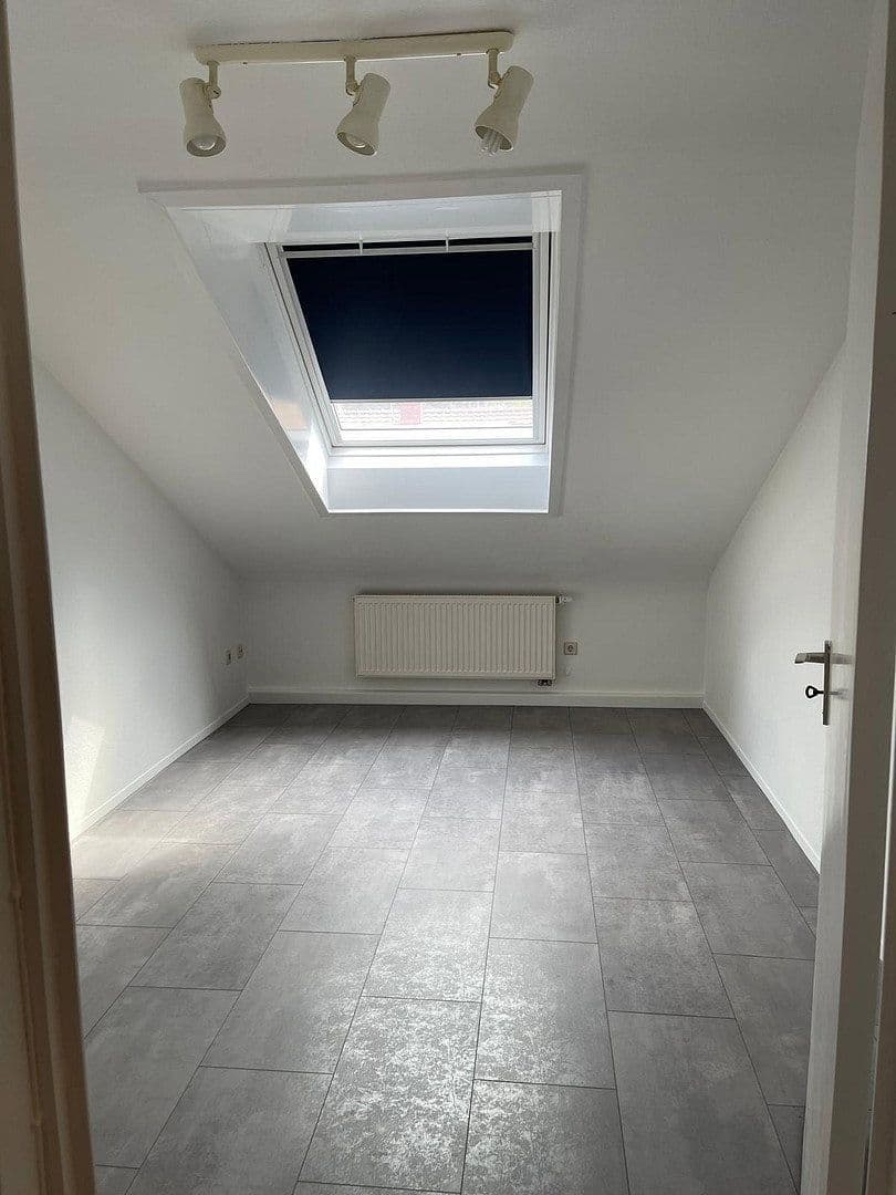 Prenájom bytu 2-izbový 56 m², Kaiser-Friedrichstr. 32, Pforzheim, Bádensko-Wurttembersko Prenájom bytu 2-izbový 56 m², Kaiser-Friedrichstr. 32, Pforzheim, Bádensko-Wurttembersko