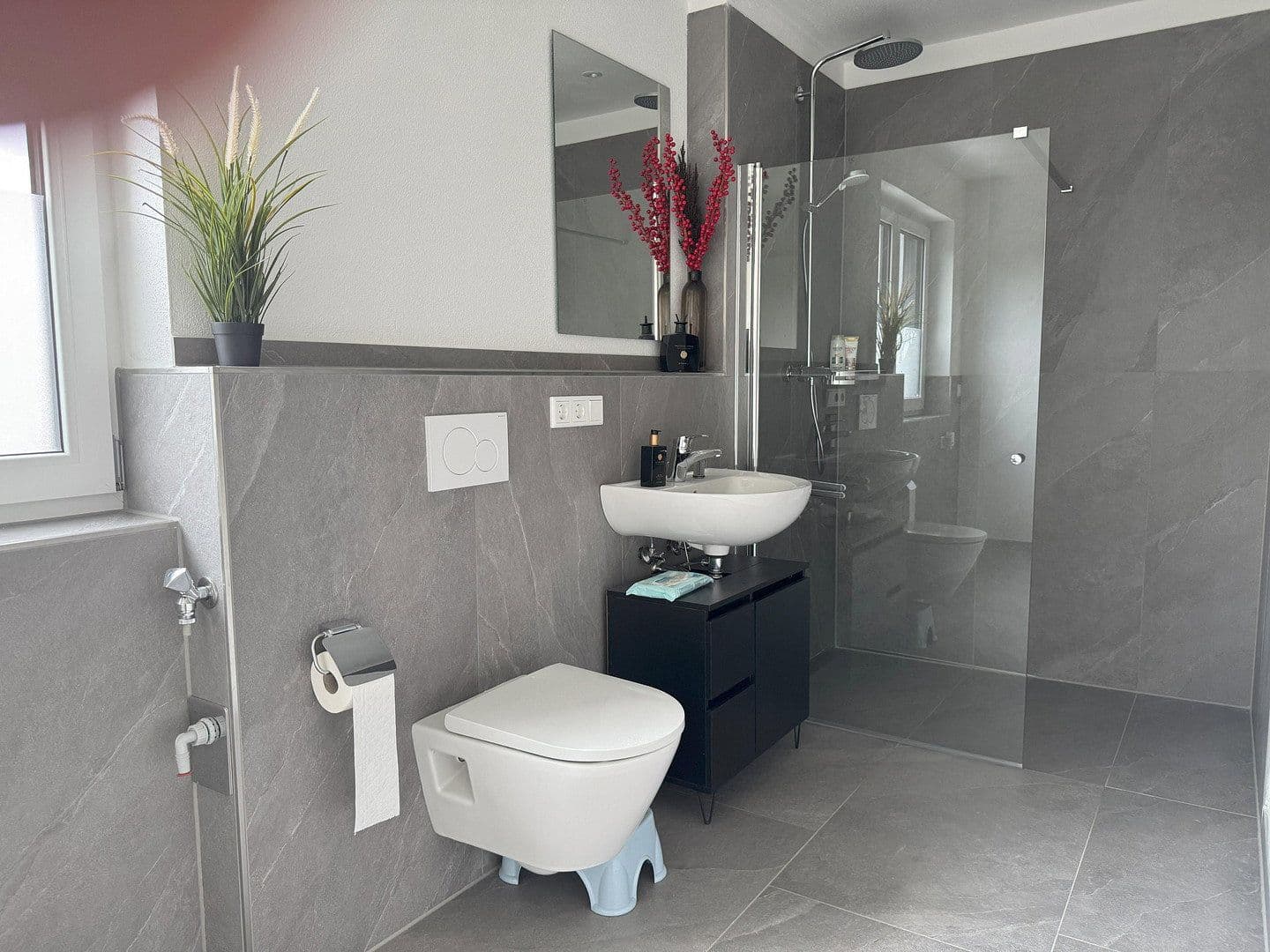 Prenájom domu 273 m², pozemok 750 m², Lauterbachstr.4b, Geretsried, Bavorsko Prenájom domu 273 m², pozemok 750 m², Lauterbachstr.4b, Geretsried, Bavorsko
