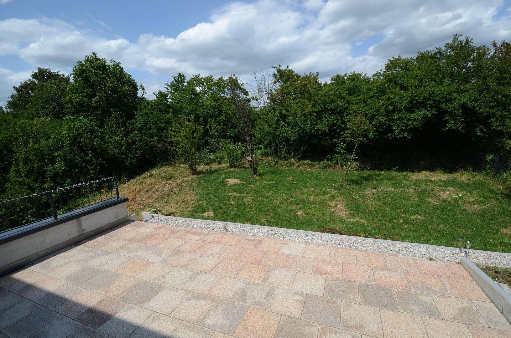 Prenájom domu 273 m², pozemok 750 m², Lauterbachstr.4b, Geretsried, Bavorsko Prenájom domu 273 m², pozemok 750 m², Lauterbachstr.4b, Geretsried, Bavorsko