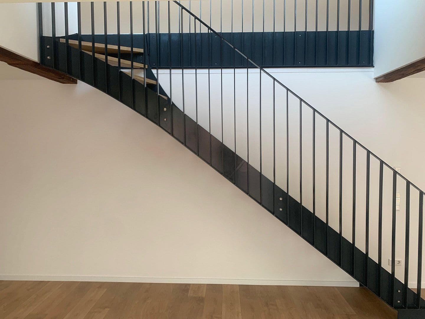 Prenájom bytu 4-izbový 88 m², Neustadt an der Aisch, Bavorsko Prenájom bytu 4-izbový 88 m², Neustadt an der Aisch, Bavorsko