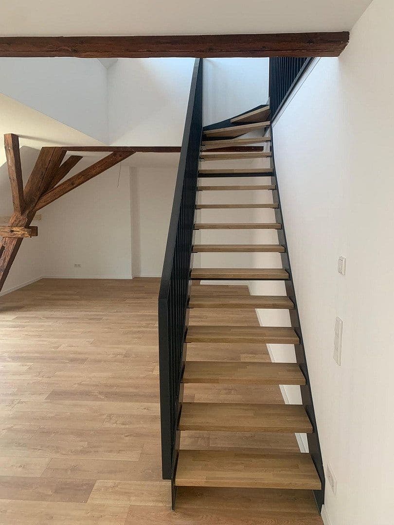 Prenájom bytu 4-izbový 88 m², Neustadt an der Aisch, Bavorsko Prenájom bytu 4-izbový 88 m², Neustadt an der Aisch, Bavorsko