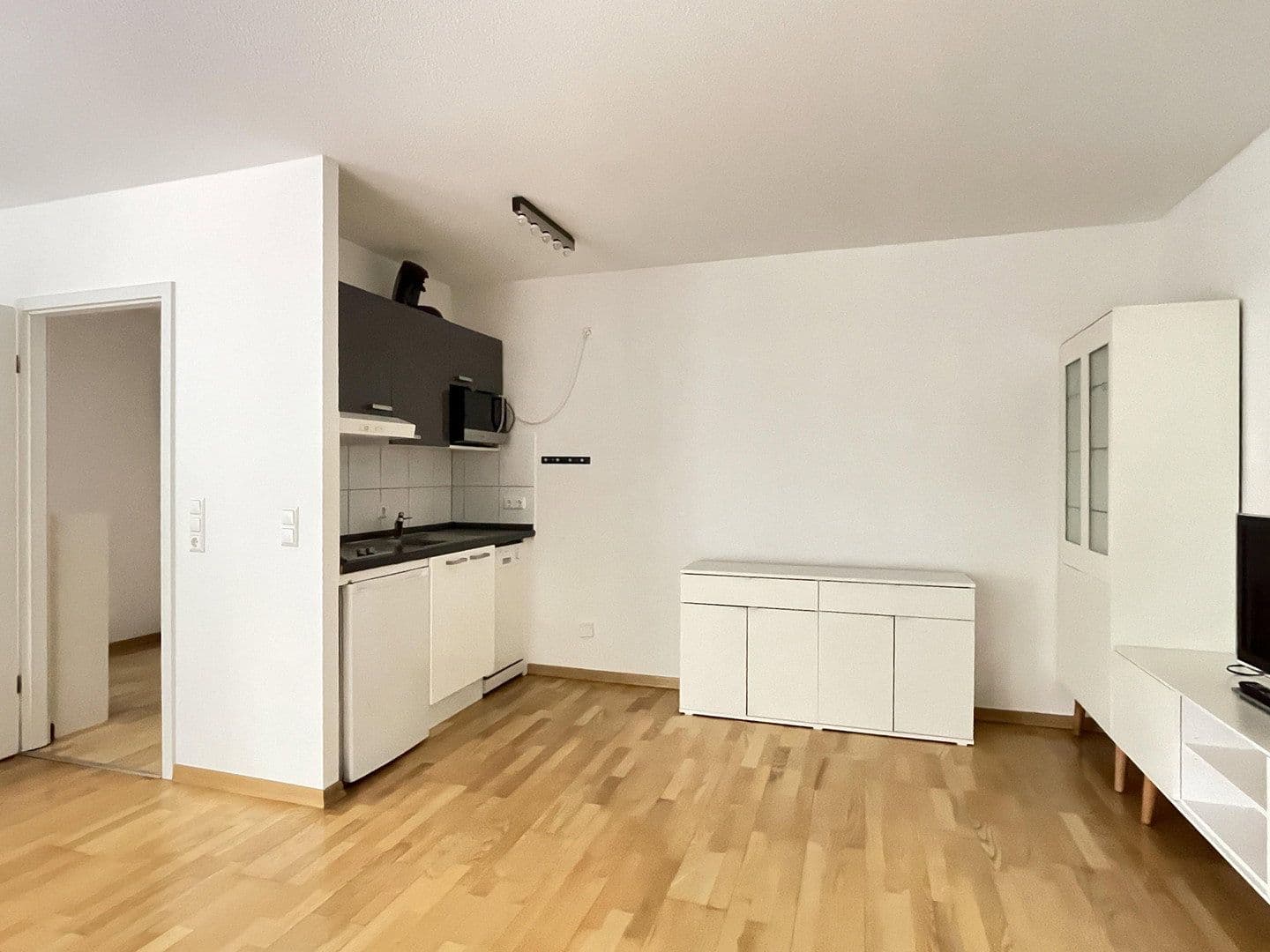 Prenájom bytu 2-izbový 43 m², Frankenallee 25, Frankfurt am Main, Hesensko Prenájom bytu 2-izbový 43 m², Frankenallee 25, Frankfurt am Main, Hesensko