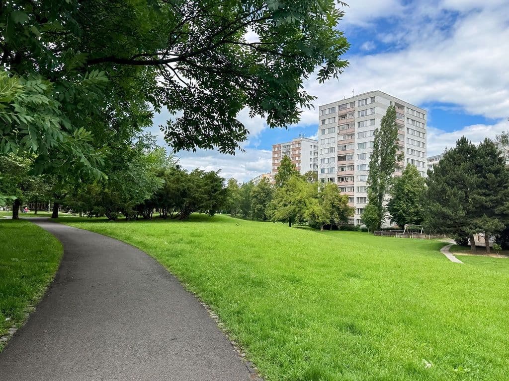 Predaj bytu 3-izbový 70 m², Jablonecká, Praha, Praha Predaj bytu 3-izbový 70 m², Jablonecká, Praha, Praha