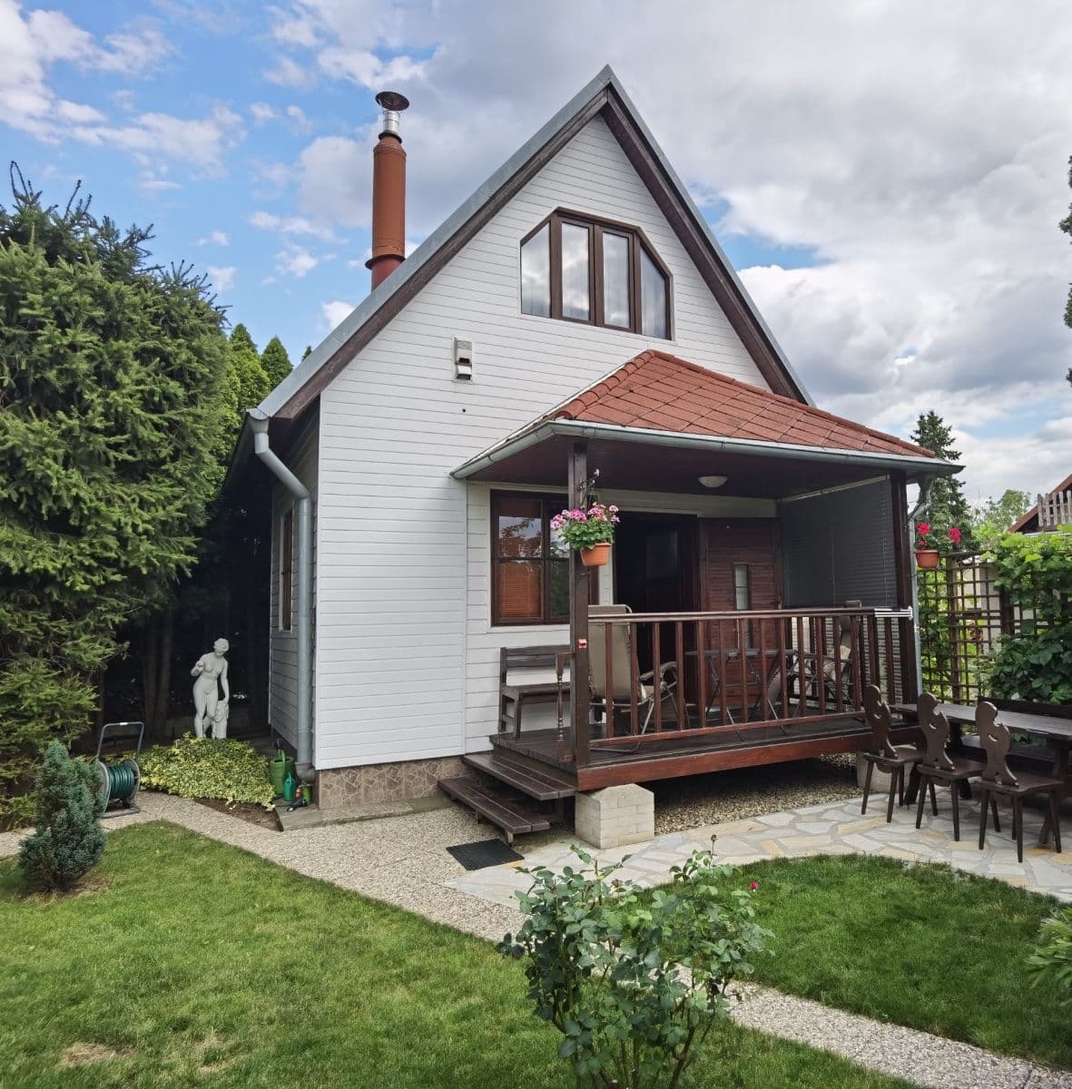 Predaj rekreačného objektu 38 m², pozemok 370 m², Kněževes, Středočeský kraj Predaj rekreačného objektu 38 m², pozemok 370 m², Kněževes, Středočeský kraj