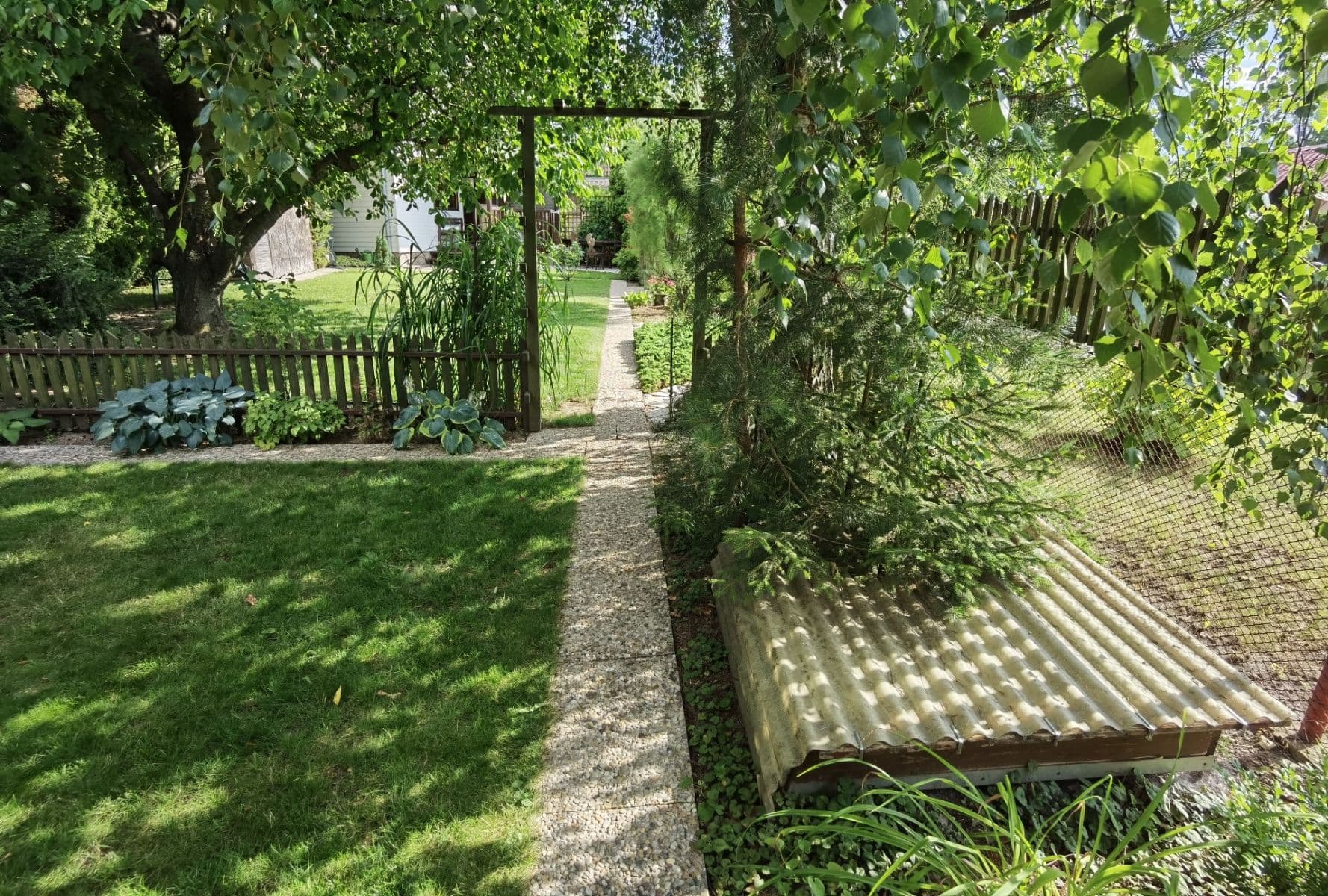 Predaj rekreačného objektu 38 m², pozemok 370 m², Kněževes, Středočeský kraj Predaj rekreačného objektu 38 m², pozemok 370 m², Kněževes, Středočeský kraj