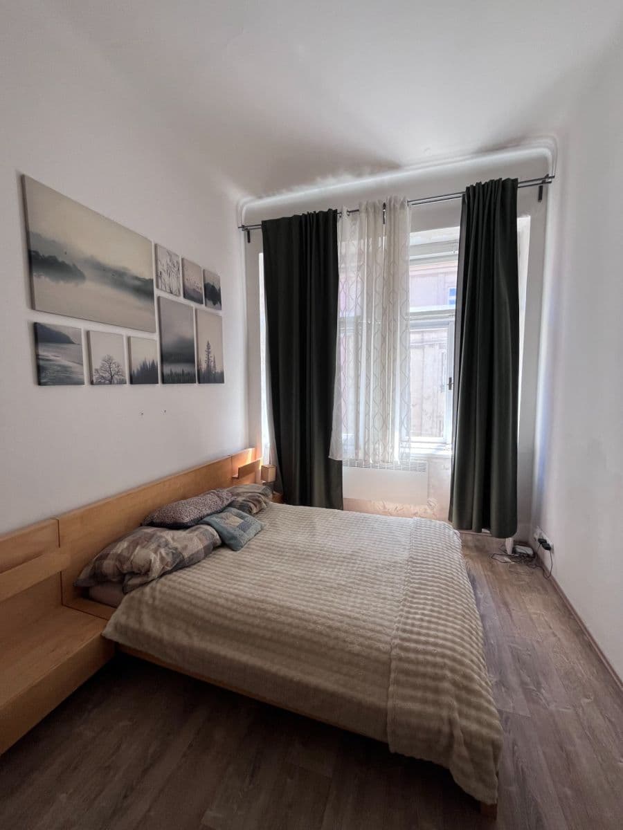 Prenájom bytu 1-izbový 36 m², Vltavská, Praha, Praha Prenájom bytu 1-izbový 36 m², Vltavská, Praha, Praha