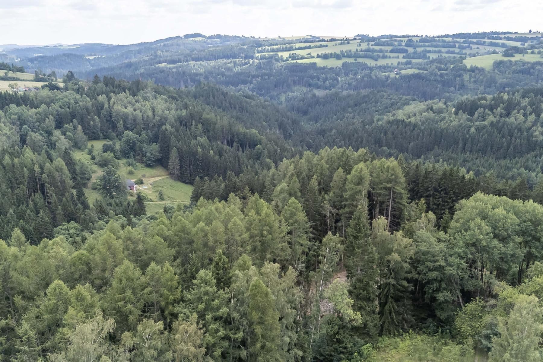 Predaj rekreačného objektu 240 m², pozemok 32.164 m², Jablonec nad Jizerou, Liberecký kraj Predaj rekreačného objektu 240 m², pozemok 32.164 m², Jablonec nad Jizerou, Liberecký kraj