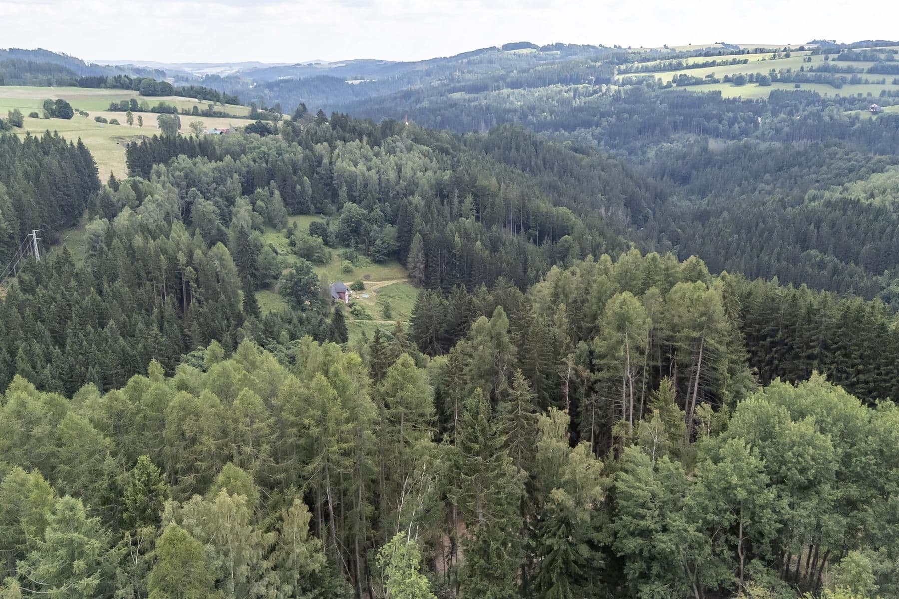 Predaj rekreačného objektu 240 m², pozemok 32.164 m², Jablonec nad Jizerou, Liberecký kraj Predaj rekreačného objektu 240 m², pozemok 32.164 m², Jablonec nad Jizerou, Liberecký kraj