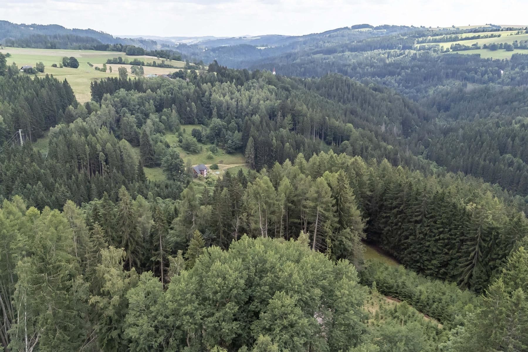 Predaj rekreačného objektu 240 m², pozemok 32.164 m², Jablonec nad Jizerou, Liberecký kraj Predaj rekreačného objektu 240 m², pozemok 32.164 m², Jablonec nad Jizerou, Liberecký kraj