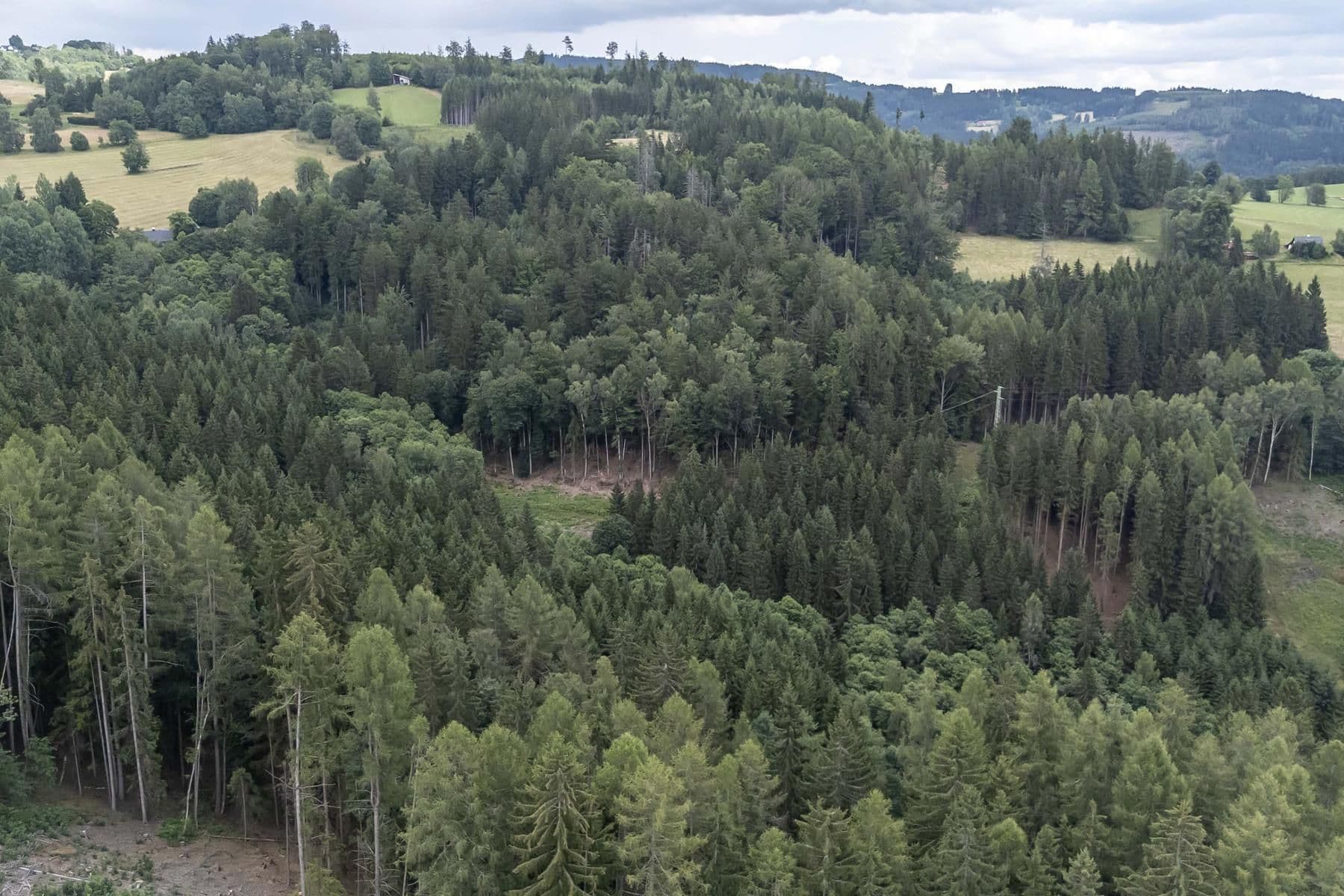 Predaj rekreačného objektu 240 m², pozemok 32.164 m², Jablonec nad Jizerou, Liberecký kraj Predaj rekreačného objektu 240 m², pozemok 32.164 m², Jablonec nad Jizerou, Liberecký kraj