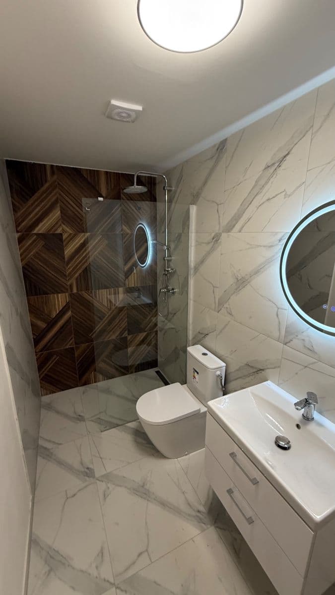 Prenájom bytu 1-izbový 28 m², Ořech, Středočeský kraj Prenájom bytu 1-izbový 28 m², Ořech, Středočeský kraj