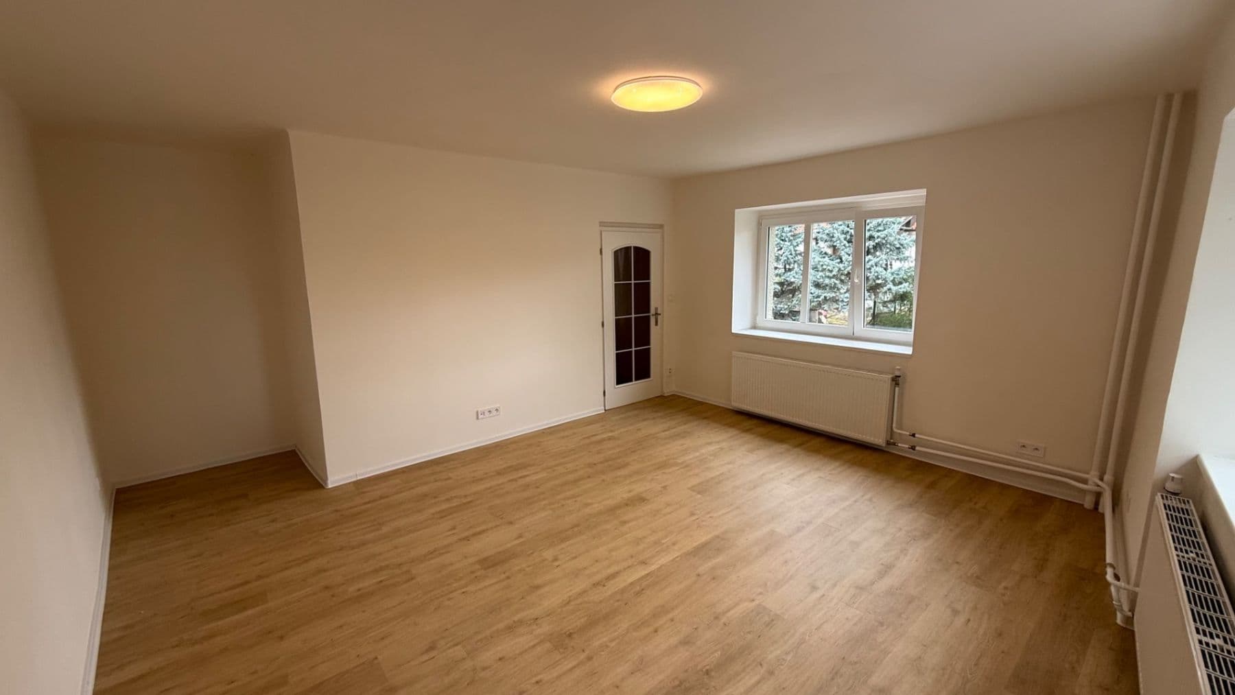 Prenájom bytu 1-izbový 43 m², Klikatá, Ořech, Středočeský kraj Prenájom bytu 1-izbový 43 m², Klikatá, Ořech, Středočeský kraj