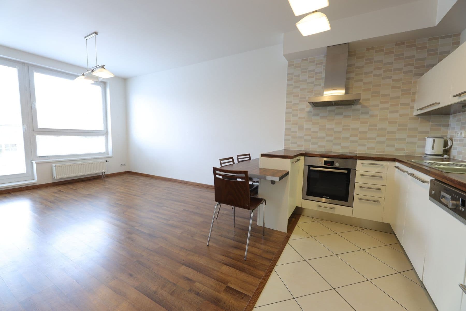 Prenájom bytu 2-izbový 49 m², Pod Harfou, Praha, Praha Prenájom bytu 2-izbový 49 m², Pod Harfou, Praha, Praha