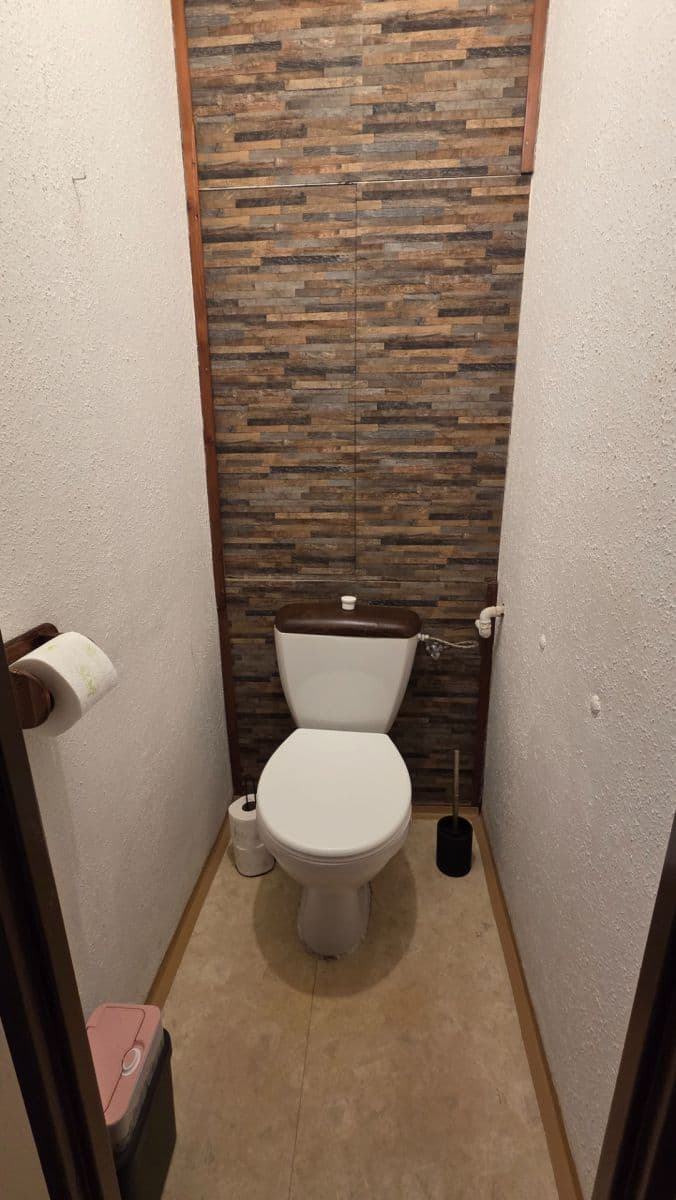 Prenájom bytu 2-izbový 50 m², Jemenská, Praha, Praha Prenájom bytu 2-izbový 50 m², Jemenská, Praha, Praha