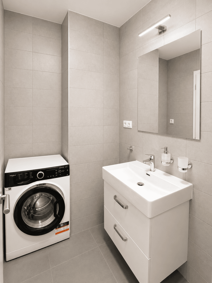 Prenájom bytu 2-izbový 54 m², Pecháčkova, Plzeň, Plzeňský kraj Prenájom bytu 2-izbový 54 m², Pecháčkova, Plzeň, Plzeňský kraj