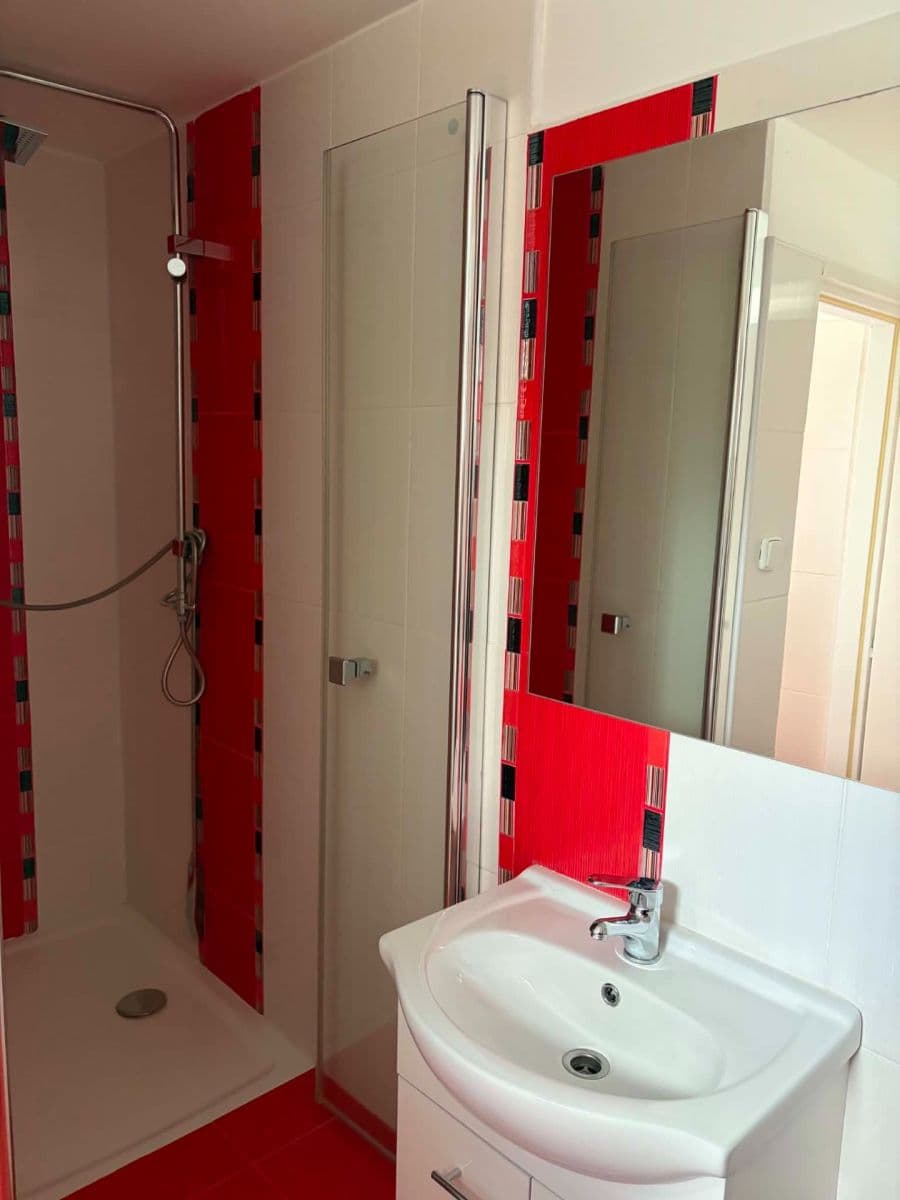 Prenájom kancelárie 120 m², Hemy, Valašské Meziříčí, Zlínský kraj Prenájom kancelárie 120 m², Hemy, Valašské Meziříčí, Zlínský kraj