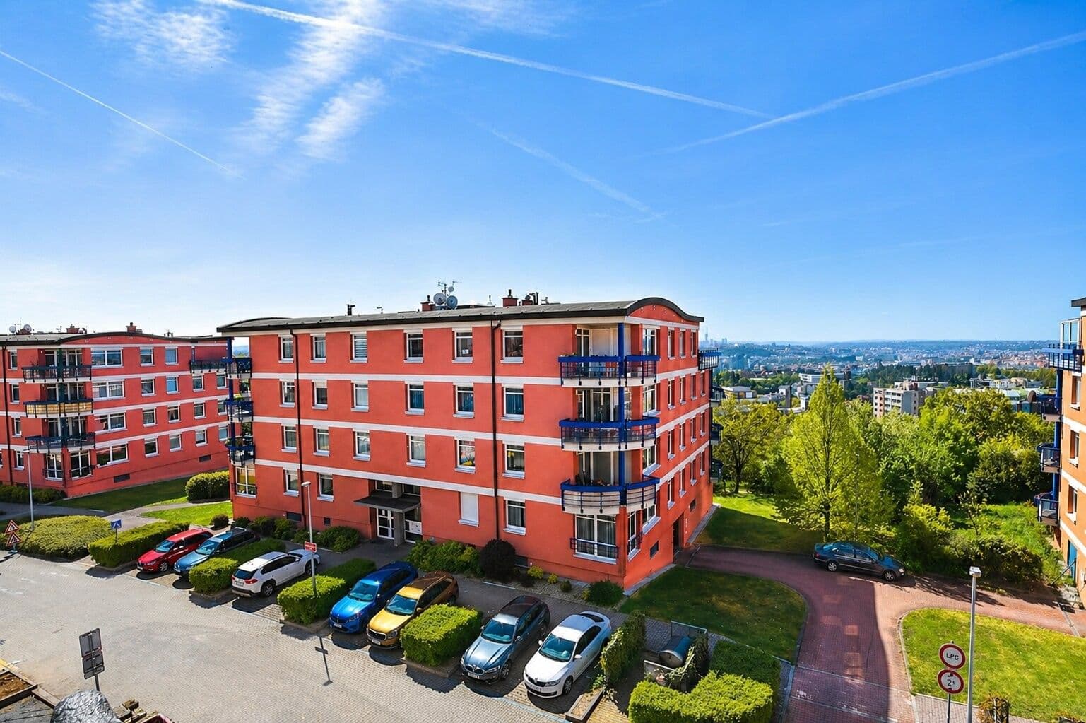 Prenájom garáže 14 m², Nad Okrouhlíkem, Praha, Praha Prenájom garáže 14 m², Nad Okrouhlíkem, Praha, Praha