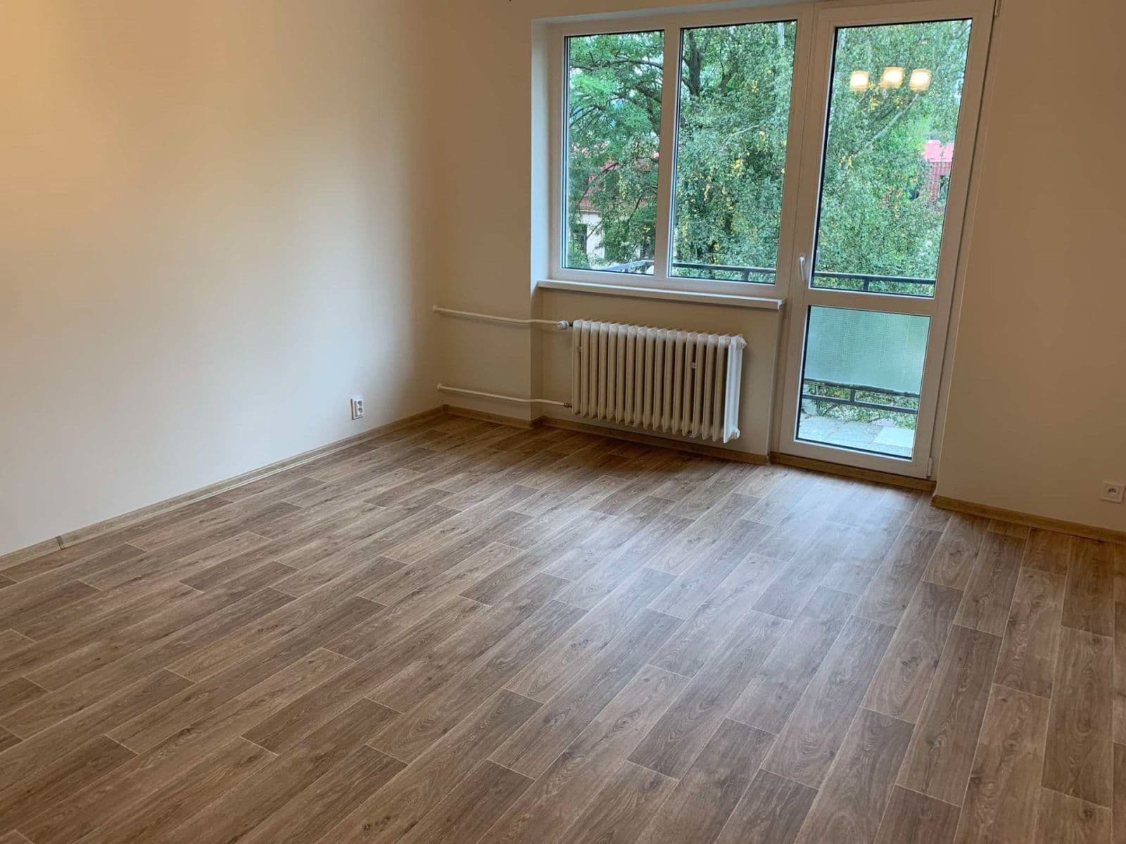 Prenájom bytu 2-izbový 68 m², U Spořitelny, Karlovy Vary, Karlovarský kraj Prenájom bytu 2-izbový 68 m², U Spořitelny, Karlovy Vary, Karlovarský kraj