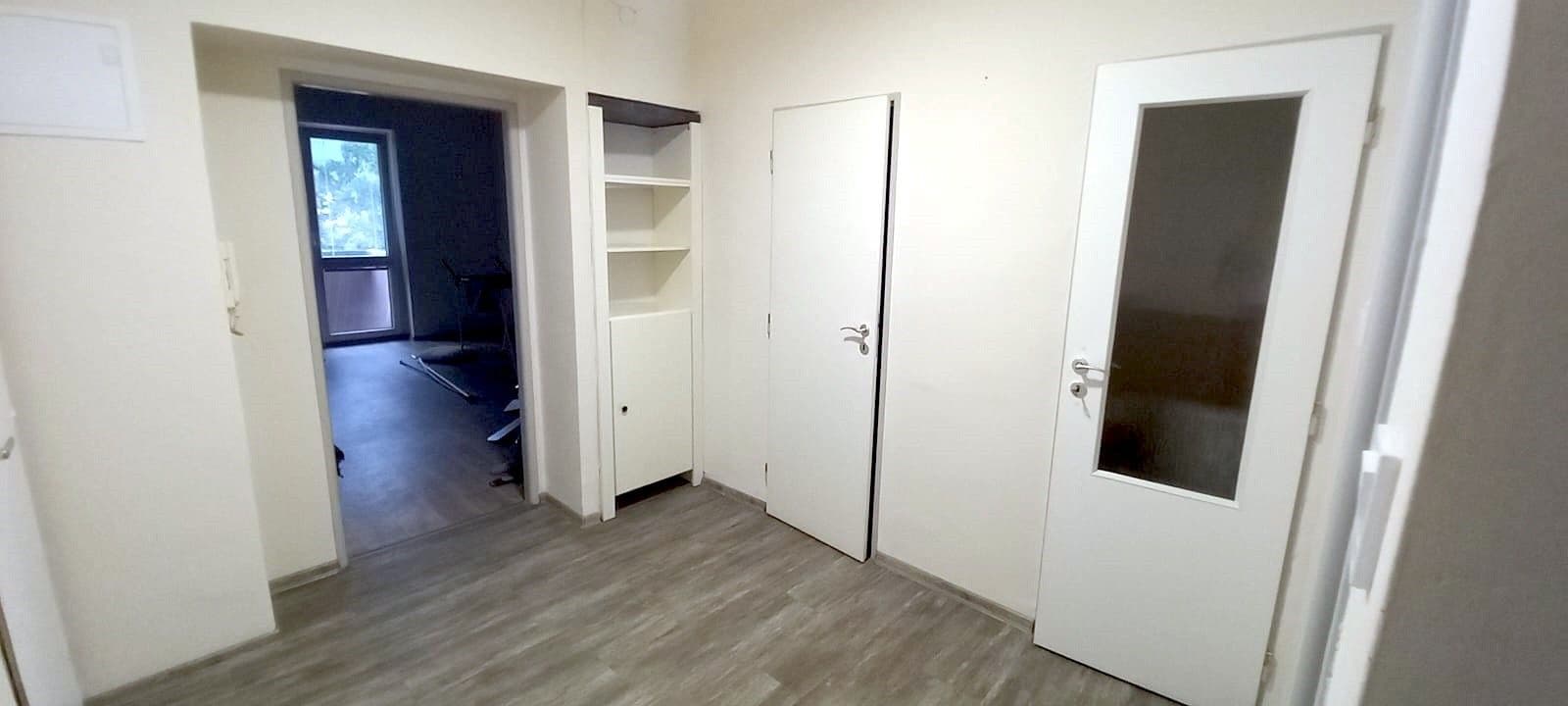 Prenájom bytu 2-izbový 68 m², U Spořitelny, Karlovy Vary, Karlovarský kraj Prenájom bytu 2-izbový 68 m², U Spořitelny, Karlovy Vary, Karlovarský kraj