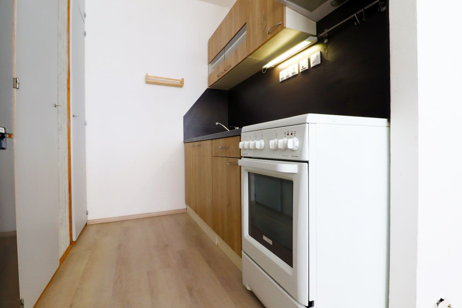 Prenájom bytu 1-izbový 43 m², Zelenohorská, Praha, Praha Prenájom bytu 1-izbový 43 m², Zelenohorská, Praha, Praha