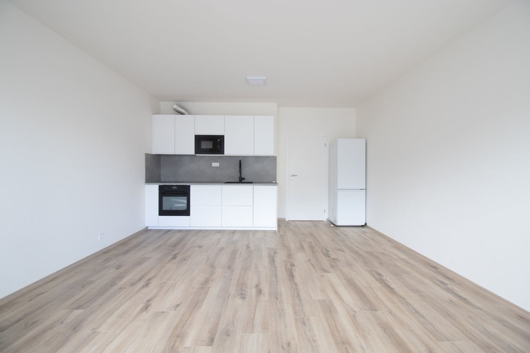 Prenájom bytu 1-izbový 37 m², Gerstelova, Praha, Praha Prenájom bytu 1-izbový 37 m², Gerstelova, Praha, Praha