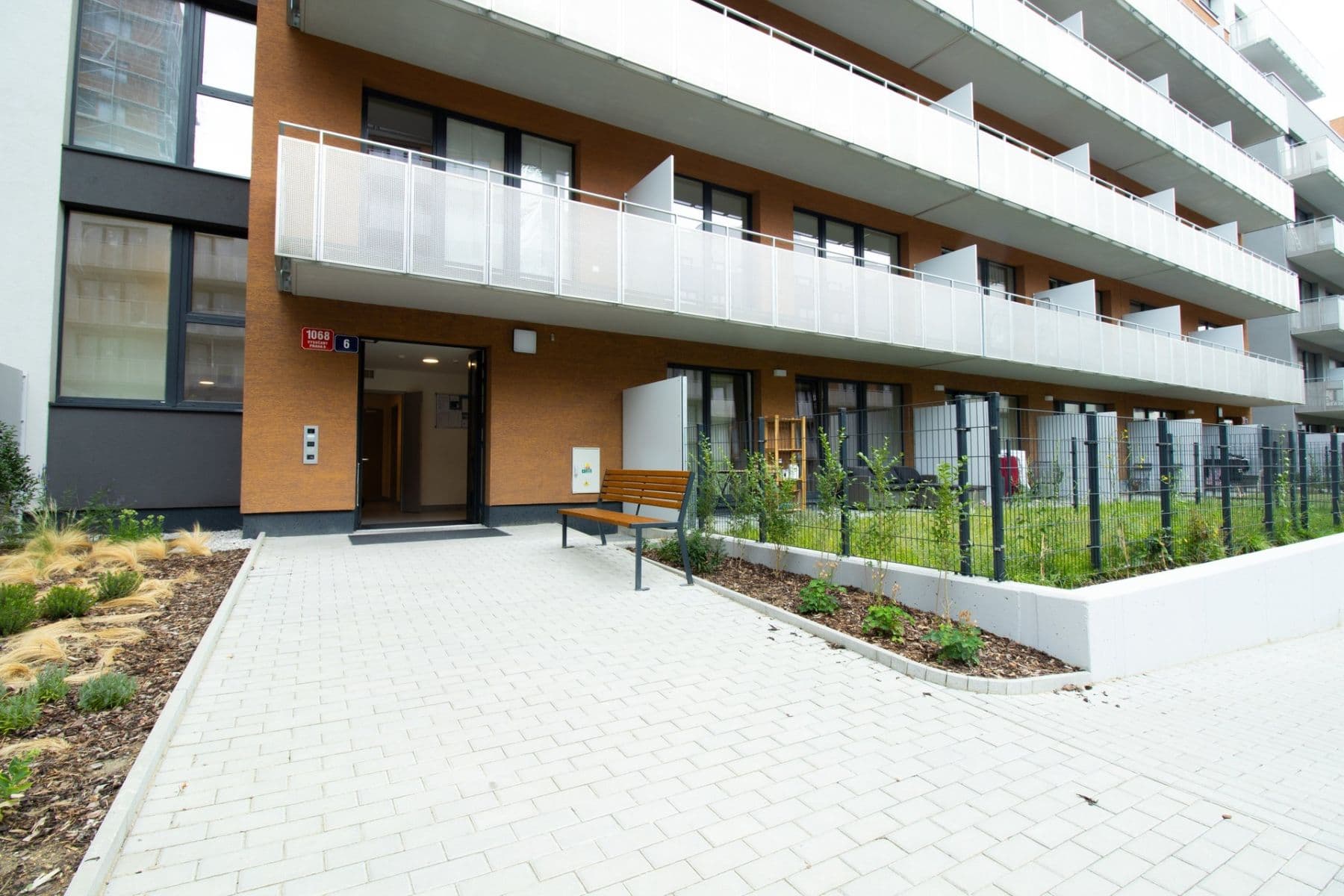 Prenájom bytu 1-izbový 37 m², Gerstelova, Praha, Praha Prenájom bytu 1-izbový 37 m², Gerstelova, Praha, Praha