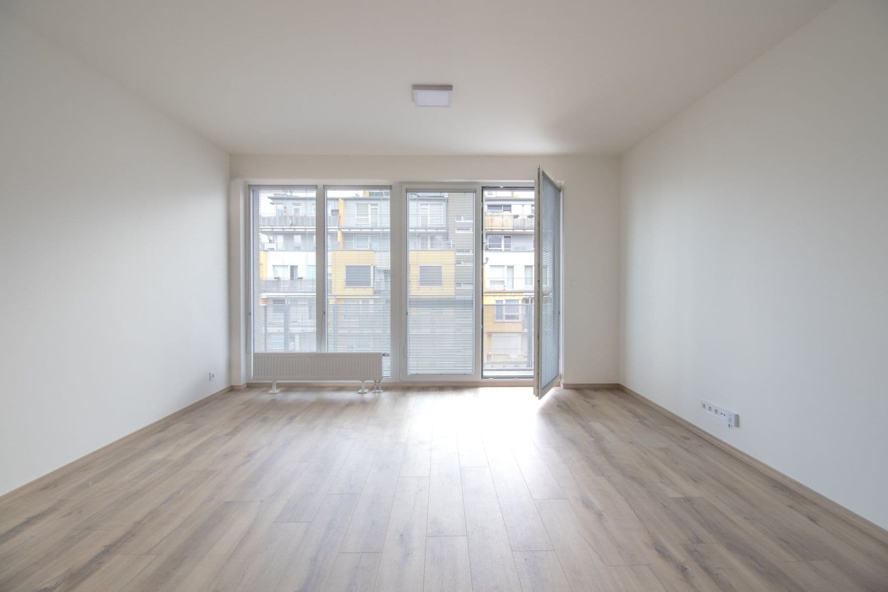 Prenájom bytu 1-izbový 37 m², Gerstelova, Praha, Praha Prenájom bytu 1-izbový 37 m², Gerstelova, Praha, Praha