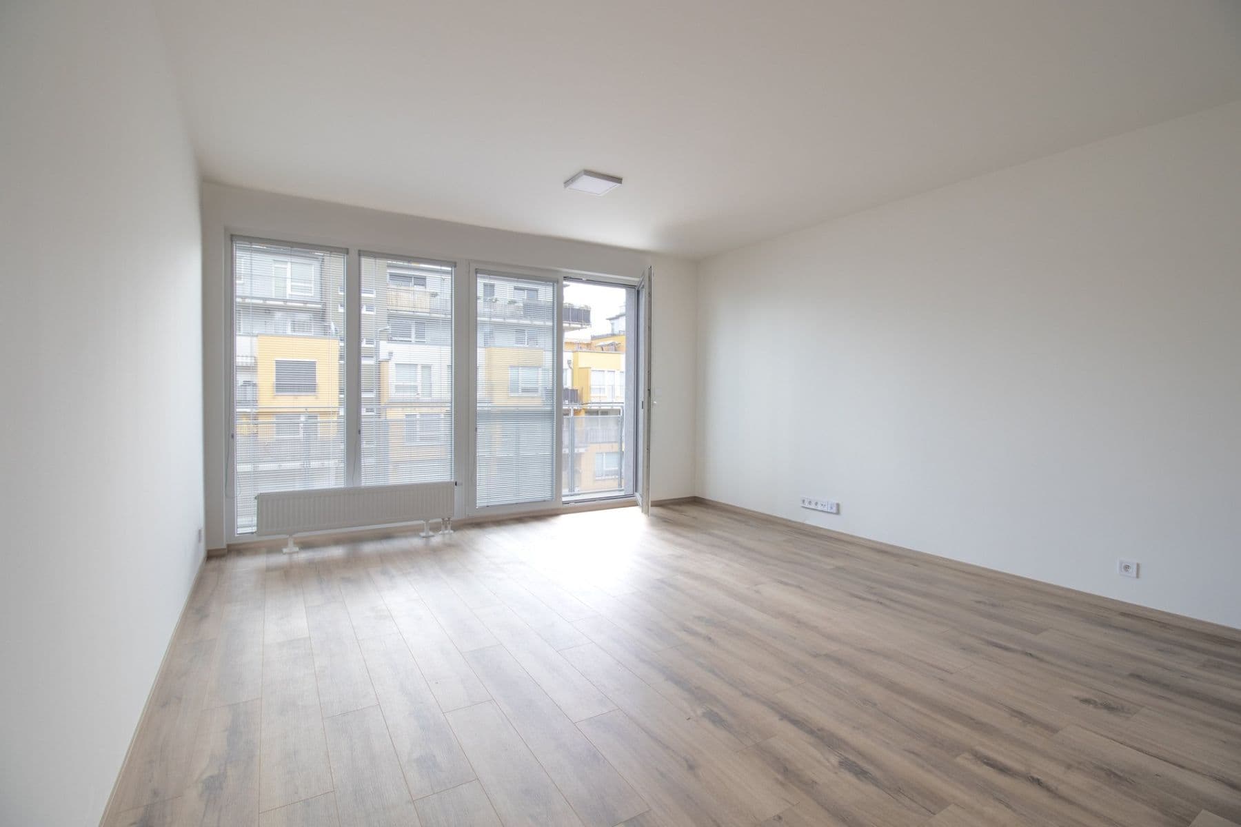 Prenájom bytu 1-izbový 37 m², Gerstelova, Praha, Praha Prenájom bytu 1-izbový 37 m², Gerstelova, Praha, Praha